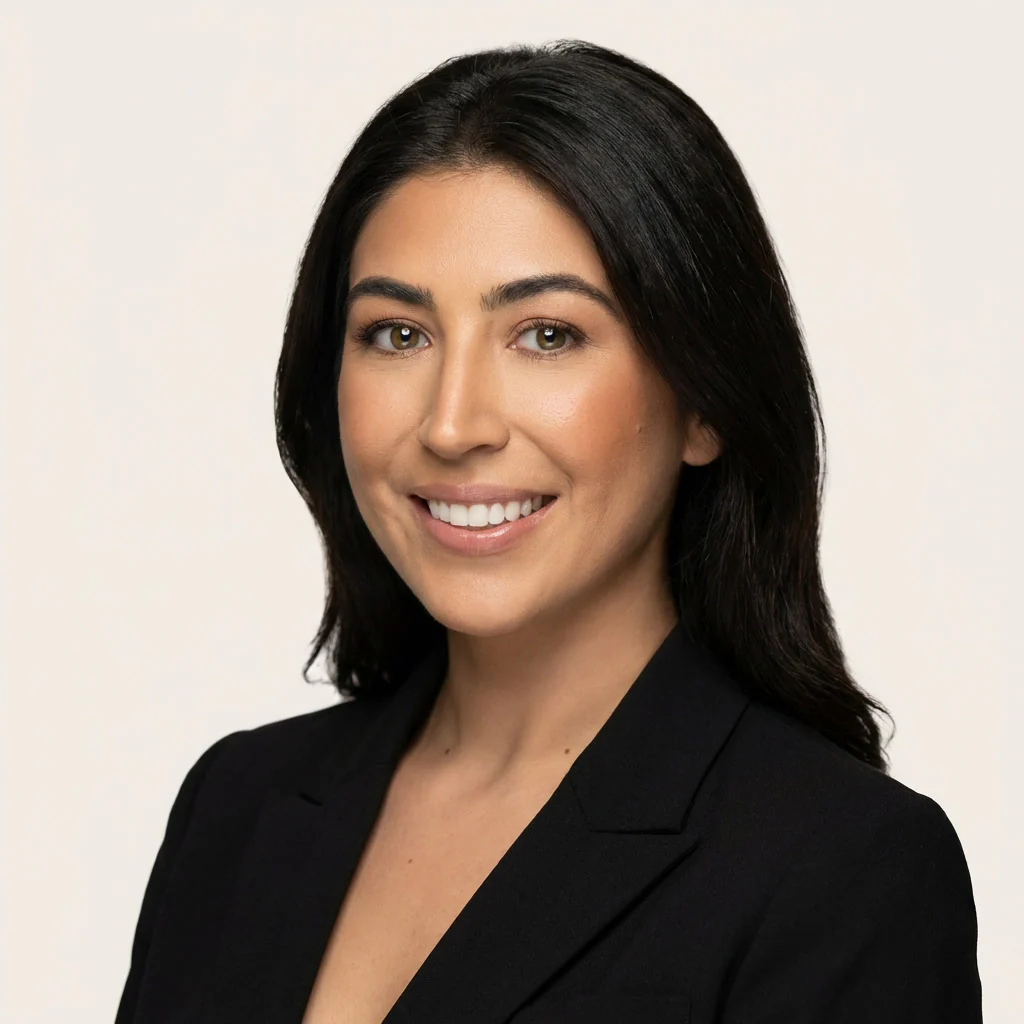 Mikaela Goodman, Sjolie course creator and live virtual spray tan training instructor